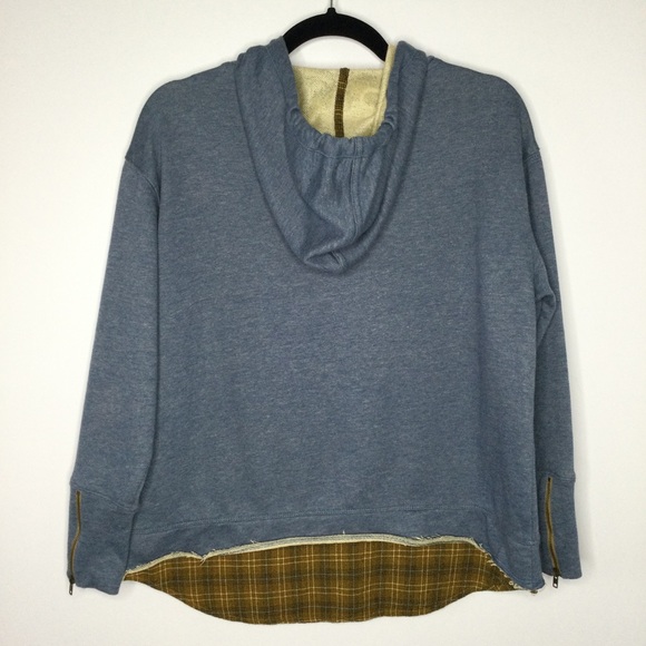 Tru Luxe Layered Hoodie with Zippered Sleeves Blue Denim Flannel Size Medium - Picture 6 of 7